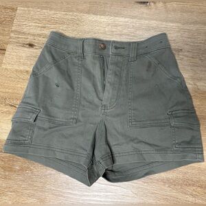 High Waisted olive green Hollister Cargo Shorts